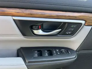 Honda CR-V 2018 Touring 4dr SUV