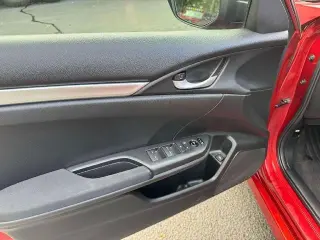 Honda Civic 2020 LX 4dr Sedán CVT