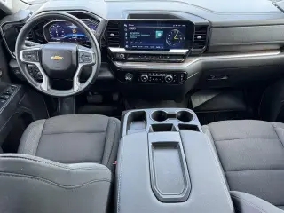 Chevrolet Silverado 1500 2024 4x4 LT 4dr Crew Cab 5.8 ft. SB w/1LT