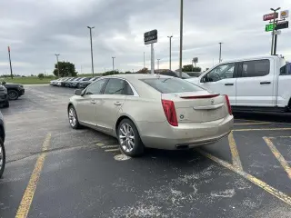 Cadillac XTS 2014 AWD Luxury Collection Sedán de 4 puertas