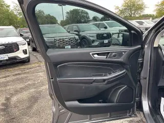 Ford Edge 2024 AWD Titanium 4p SUV