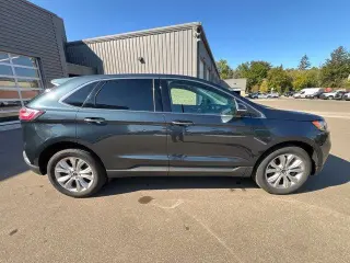 Ford Edge 2024 AWD Titanium 4p SUV