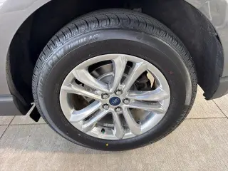 Ford Edge 2017 AWD SEL 4dr Crossover