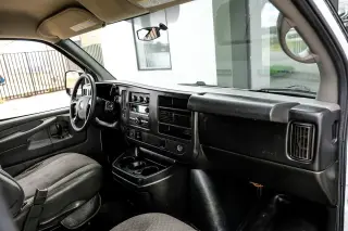 2015 GMC Savana Cargo Van