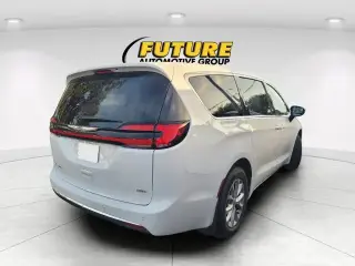 Chrysler Pacifica 2025 AWD Select 4dr Mini-Van