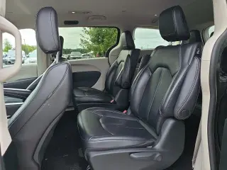 Chrysler Pacifica Plug-In Hybrid 2023 Touring L 4dr Mini-Van