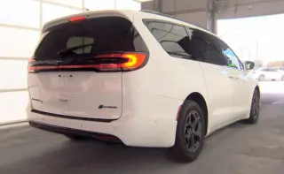 Chrysler Pacifica Hybrid 2021 Touring L 4dr Mini-Van