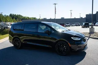 Chrysler Pacifica 2025 Limited 4dr Mini-Van