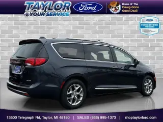 Chrysler Pacifica 2019 Limited 4dr Minivan
