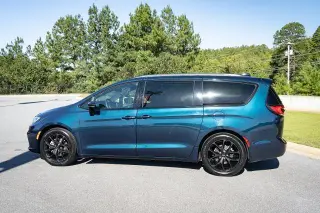Chrysler Pacifica 2025 Limited 4dr Minivan
