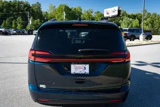 Chrysler Pacifica 2025 Limited 4dr Minivan