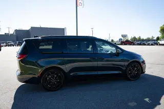 Chrysler Pacifica 2025 Limited 4dr Minivan
