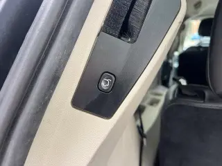 Chrysler Town and Country 2016 Touring-L 4dr Mini-Van