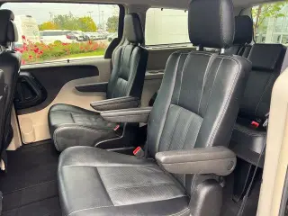 Chrysler Town and Country 2016 Touring-L 4dr Mini-Van