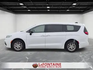 Chrysler Pacifica 2025 Select 4dr Mini-Van