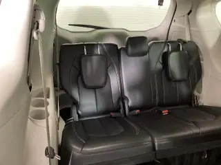 Chrysler Pacifica 2024 Touring L 4 puertas Minivan