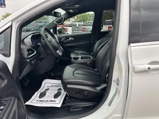 Chrysler Pacifica 2026 Select 4dr Mini-Van