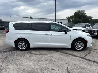 Chrysler Pacifica 2026 Select 4dr Mini-Van