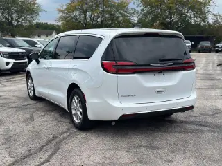 Chrysler Pacifica 2026 Select 4dr Mini-Van