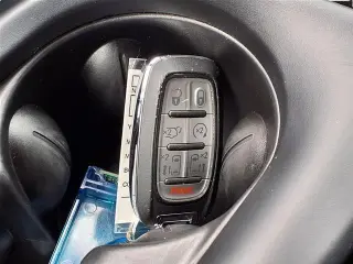Chrysler Pacifica 2025 Select 4p Minivan