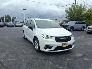 Chrysler Pacifica 2025 Select 4p Minivan