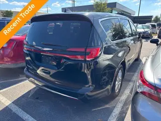 Chrysler Pacifica 2025 Select 4p Mini-Van