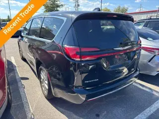 Chrysler Pacifica 2025 Select 4p Mini-Van