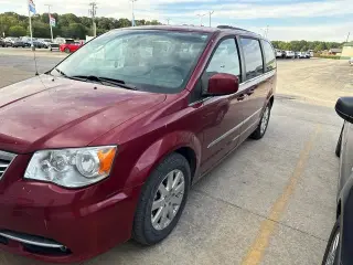 Chrysler Town and Country 2015 Touring 4dr Mini-Van
