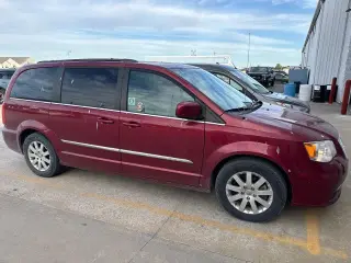 Chrysler Town and Country 2015 Touring 4dr Mini-Van