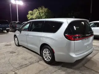 Chrysler Pacifica 2024 Touring L 4p Mini-Van