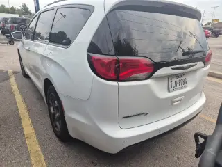 Chrysler Pacifica 2020 Touring L 4dr Mini-Van