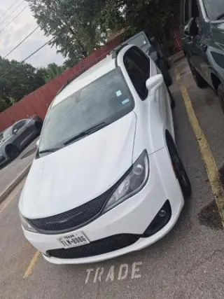 Chrysler Pacifica 2020 Touring L 4dr Mini-Van
