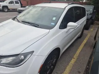 Chrysler Pacifica 2020 Touring L 4dr Mini-Van