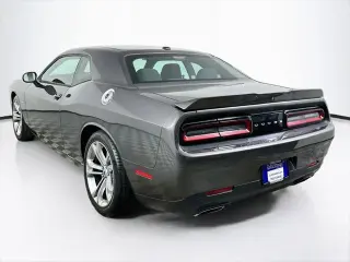 Dodge Challenger 2022 R/T 2p Coupé