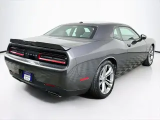 Dodge Challenger 2022 R/T 2p Coupé
