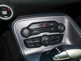 Dodge Challenger 2023 SXT 2p Coupé