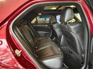 Chrysler 300 2023 C 4dr Sedan