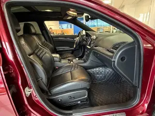 Chrysler 300 2023 C 4dr Sedan