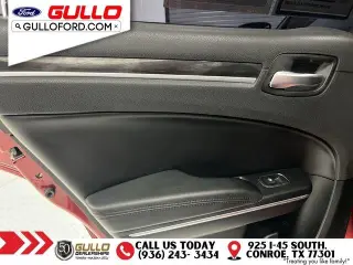 Chrysler 300 2018 Touring 4dr Sedan