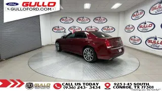 Chrysler 300 2018 Touring 4dr Sedan