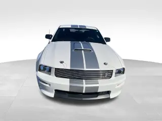 Ford Mustang 2007 GT Deluxe 2dr Fastback
