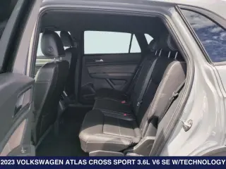 Volkswagen Atlas Cross Sport 2023 V6 SE 4dr SUV con Tecnología