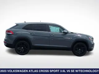 Volkswagen Atlas Cross Sport 2023 V6 SE 4dr SUV con Tecnología