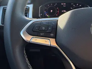 Volkswagen Atlas 2022 V6 SE 4dr SUV con Tecnología