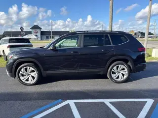 Volkswagen Atlas 2022 V6 SE 4dr SUV con Tecnología