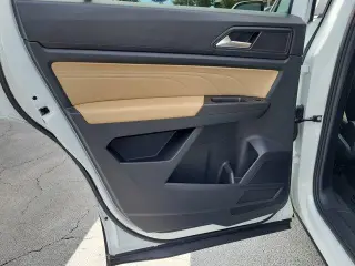 Volkswagen Atlas Cross Sport 2022 V6 SE 4dr SUV con Tecnología