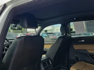 Volkswagen Atlas Cross Sport 2022 V6 SE 4dr SUV con Tecnología