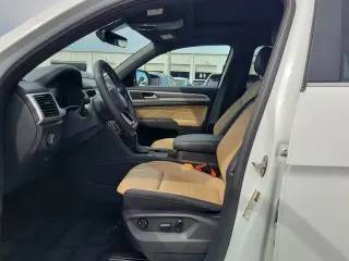 Volkswagen Atlas Cross Sport 2022 V6 SE 4dr SUV con Tecnología