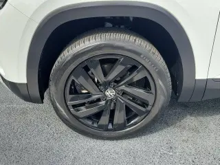 Volkswagen Atlas Cross Sport 2022 V6 SE 4dr SUV con Tecnología