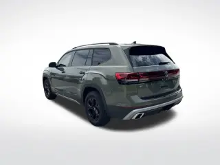 Volkswagen Atlas 2024 AWD Peak Edition SE 4Motion 4p SUV con Tecnología